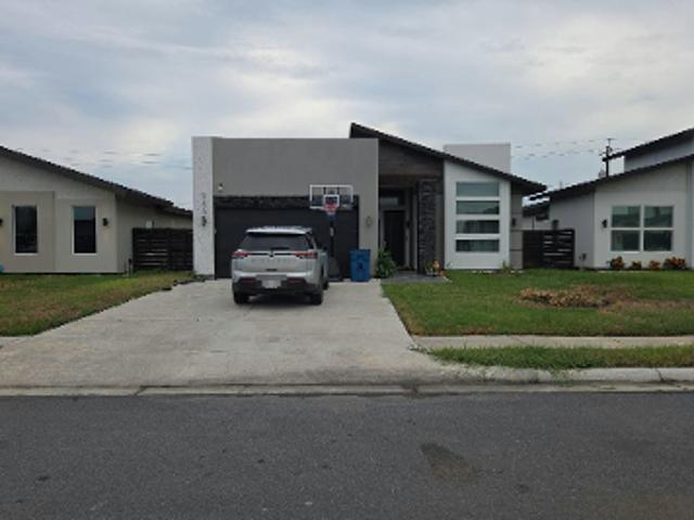 House for sale in East Stenger Street Colonia, San Benito