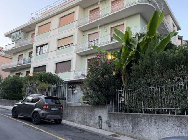 Stanza in affitto a Serra Riccò, Liguria