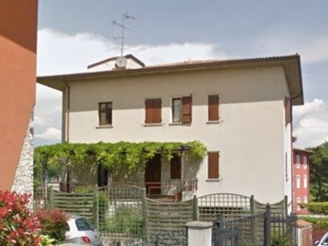 Stanza in affitto a Desenzano Del Garda, Lombardia