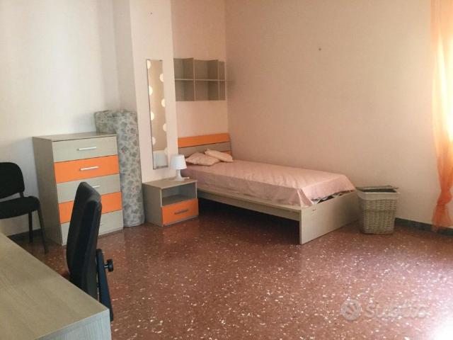 Stanza in affitto a Centro, Puglia