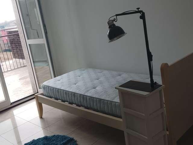 Stanza in affitto a Municipio 9, Milano