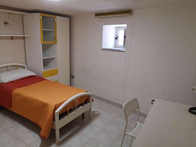 Stanza in affitto a Municipalità 2, Campania