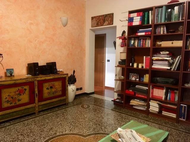 Stanza in affitto a Serra Riccò, Liguria