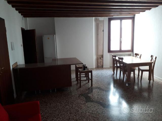 Stanza in affitto a Vicenza, Veneto