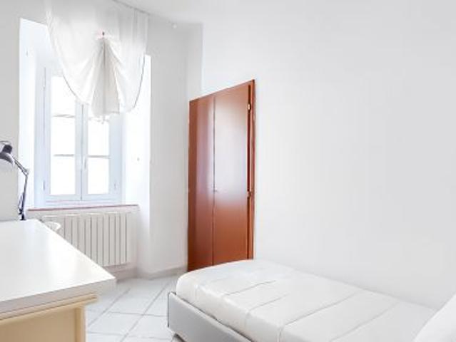 Stanza in affitto a Palazzo Del Pero, Toscana
