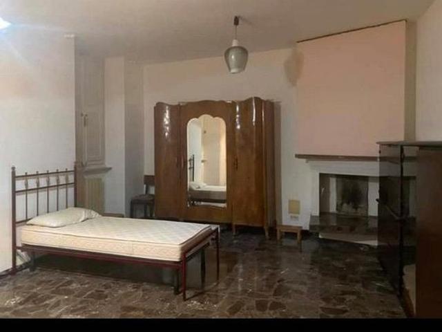 Stanza in affitto a Marche, Macerata