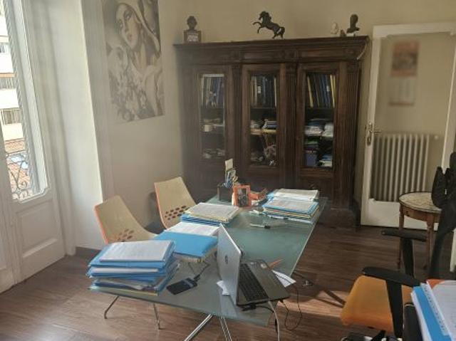 Ufficio in affitto a Salerno, Campania