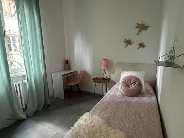 Stanza in affitto a San Pietro esterna, Re