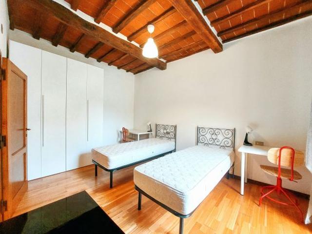 Stanza in affitto a Palazzo Del Pero, Toscana