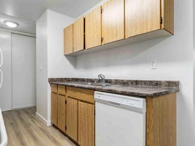 Apartment for rent in Wedgewood, Alberta