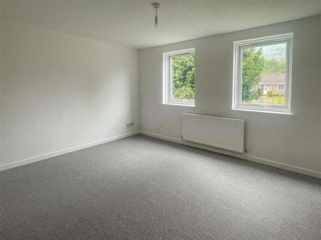 Apartment for rent in Barnard's Green, Malvern Hills