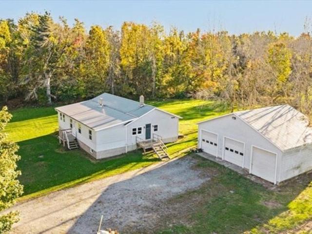 House for sale in Alburgh Center, Alburgh