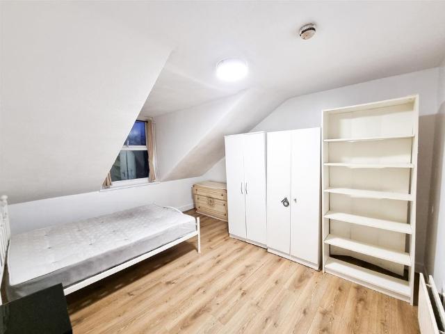 House for rent in London Borough of Croydon, Greater London