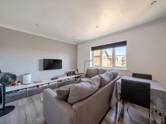 House for rent in London Borough of Merton, Collier's Wood