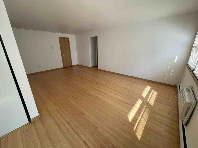 Apartment for rent in Hennepin, Minnesota