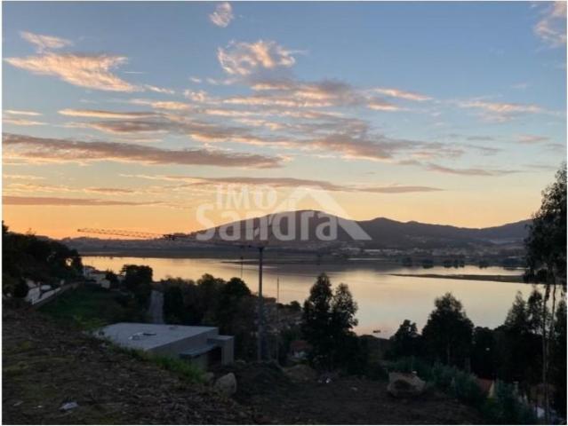 Terreno venda em Caminha (Matriz) e Vilarelho, Arga De Baixo