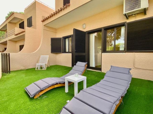 Apartamento alugar em Quarteira, Loulé