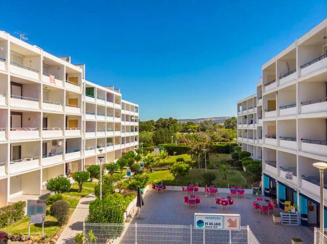 Apartamento alugar em Quarteira