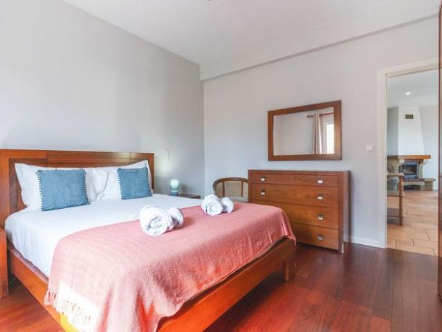 Apartamento alugar em Estreito de Câmara de Lobos, Câmara De Lobos