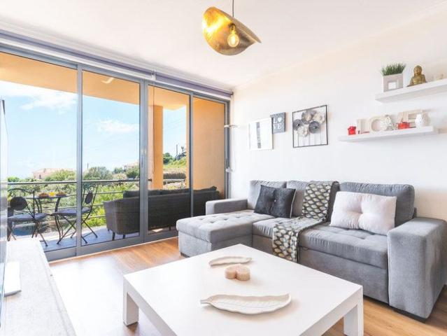 Apartamento alugar em Figueirinhas, Santa Cruz