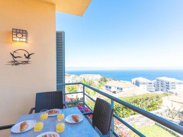 Apartamento alugar em Figueirinhas, Santa Cruz