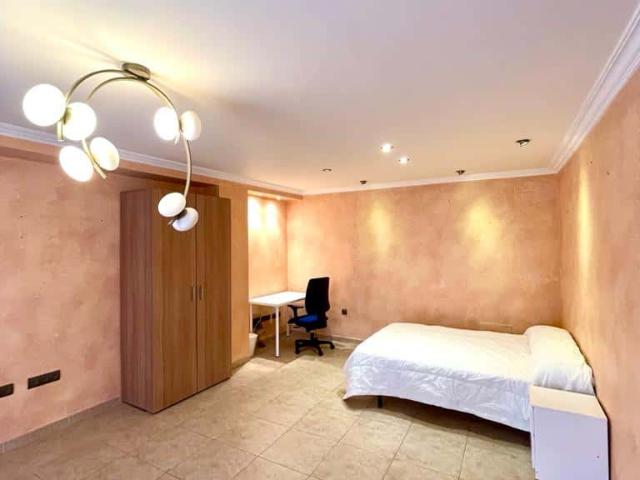 Habitación en alquiler en la Plana Alta, Valencia