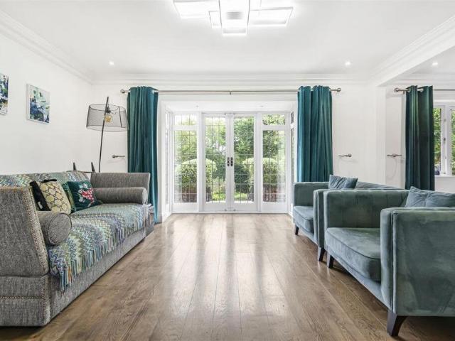 House for rent in London Borough of Enfield, Greater London