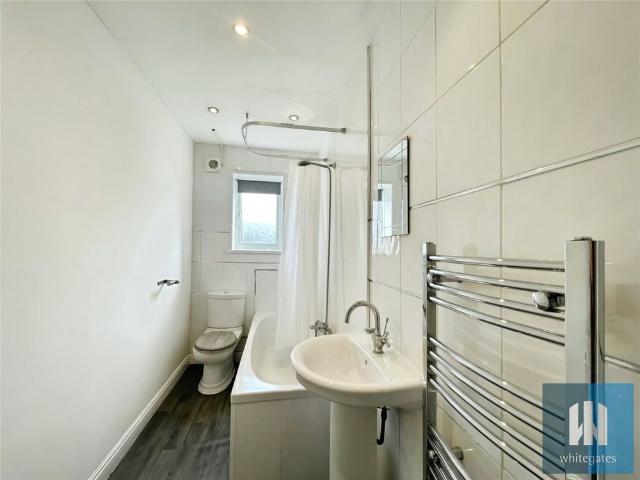 House for rent in Thornhills, Brighouse