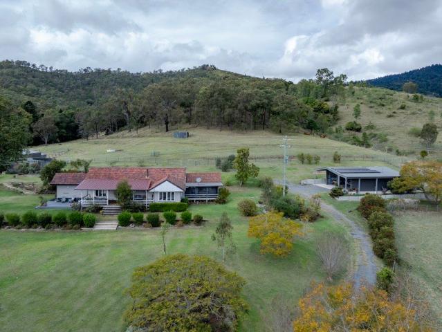 Cottage for sale in Running Creek, Queensland