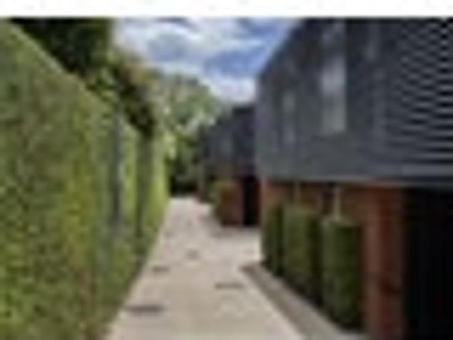 Townhouse for rent in Whangaparaoa, Oroua County