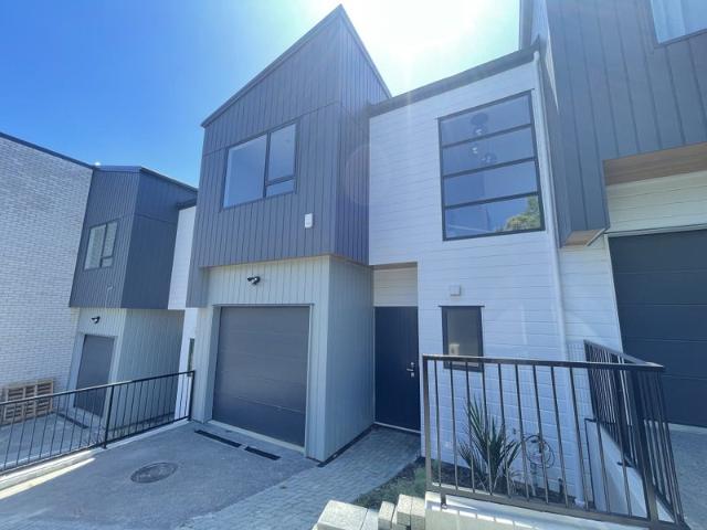 House for rent in Wairau Valley