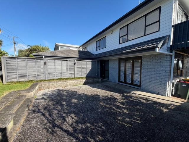 House for rent in Wairau Valley