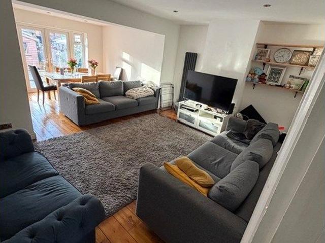 House for rent in London Borough of Barking and Dagenham, Greater London