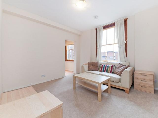 House for rent in Kensington, Greater London