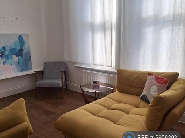 Apartment for rent in London Borough of Croydon, Greater London
