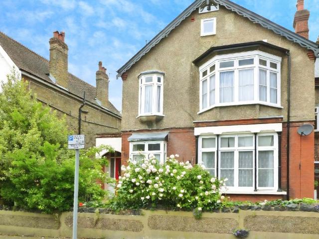 Apartment for rent in London Borough of Croydon, Greater London
