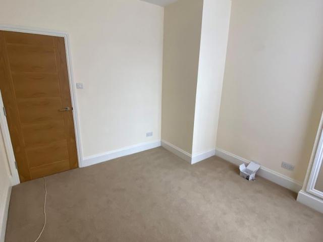 Apartment for rent in Southtown, Stokesby