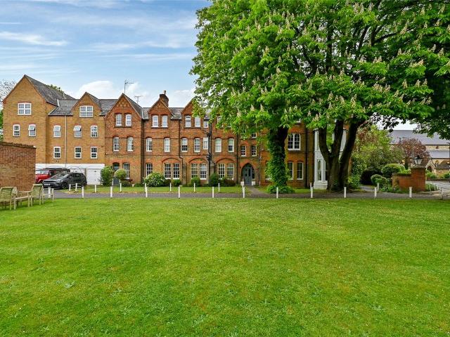 House for rent in Clewer Village, Windsor