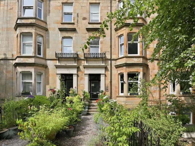 Apartment for rent in Langside, Scotland