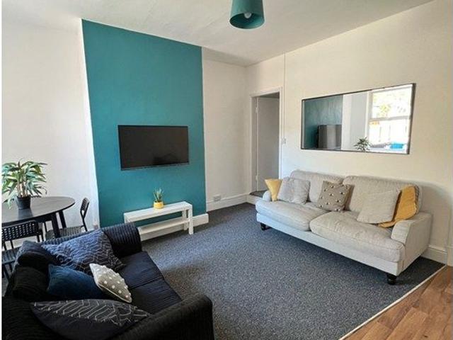 Room for rent in New Normanton, East Midlands