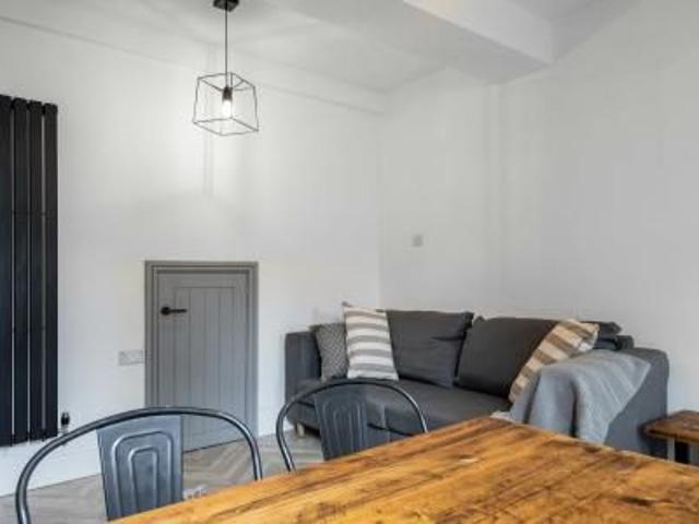 Room for rent in New Normanton, East Midlands