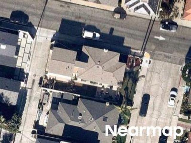 House for sale in Long Beach