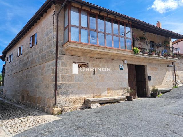 Casa en venta en Esgos