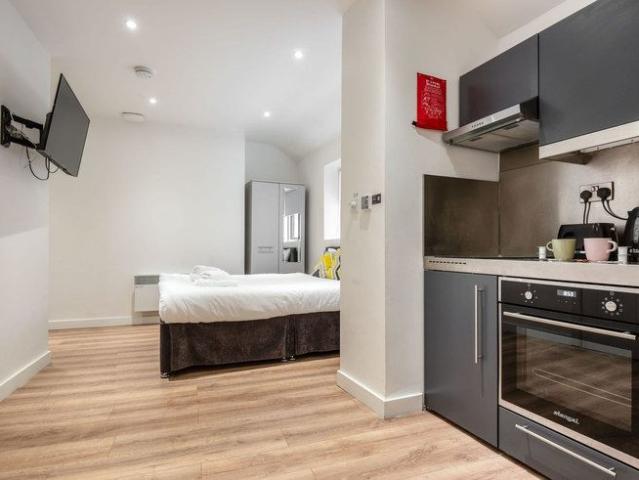 Studio for rent in City Centre, Isle Of Man