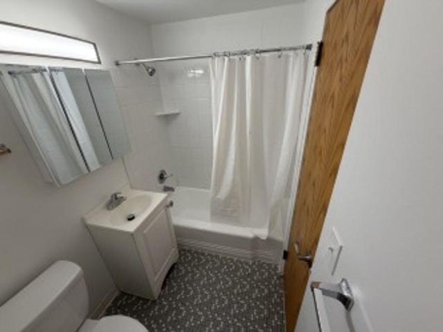 Apartment for rent in Hennepin, Minnesota