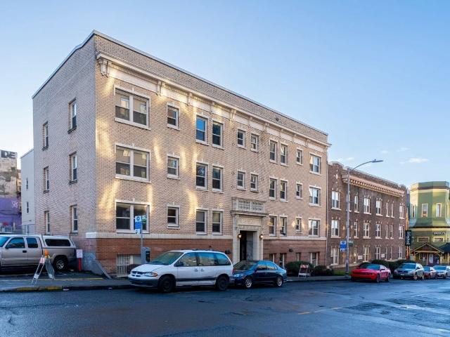 Apartment for rent in West Campus, Seattle