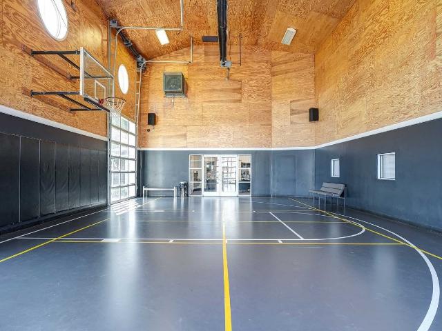Apartment for rent in Central Equipment, Lexington