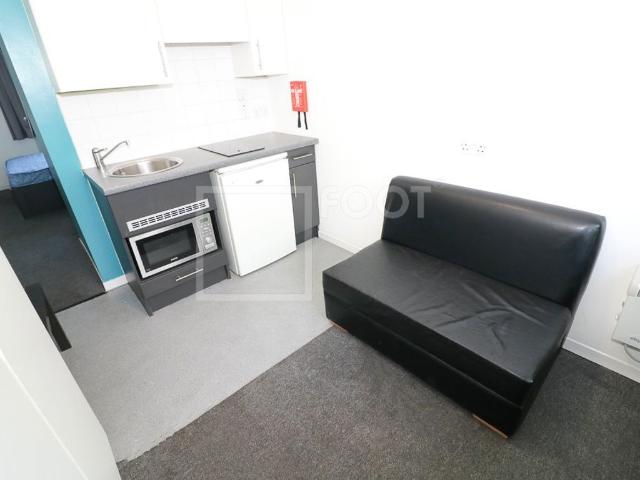 Studio for rent in Great Horton, Bradford