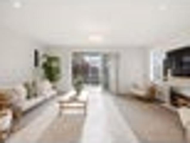 House for sale in Chaslands, Canterbury