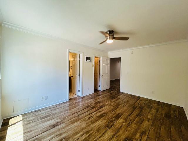 Apartment for rent in Canoga Park, California